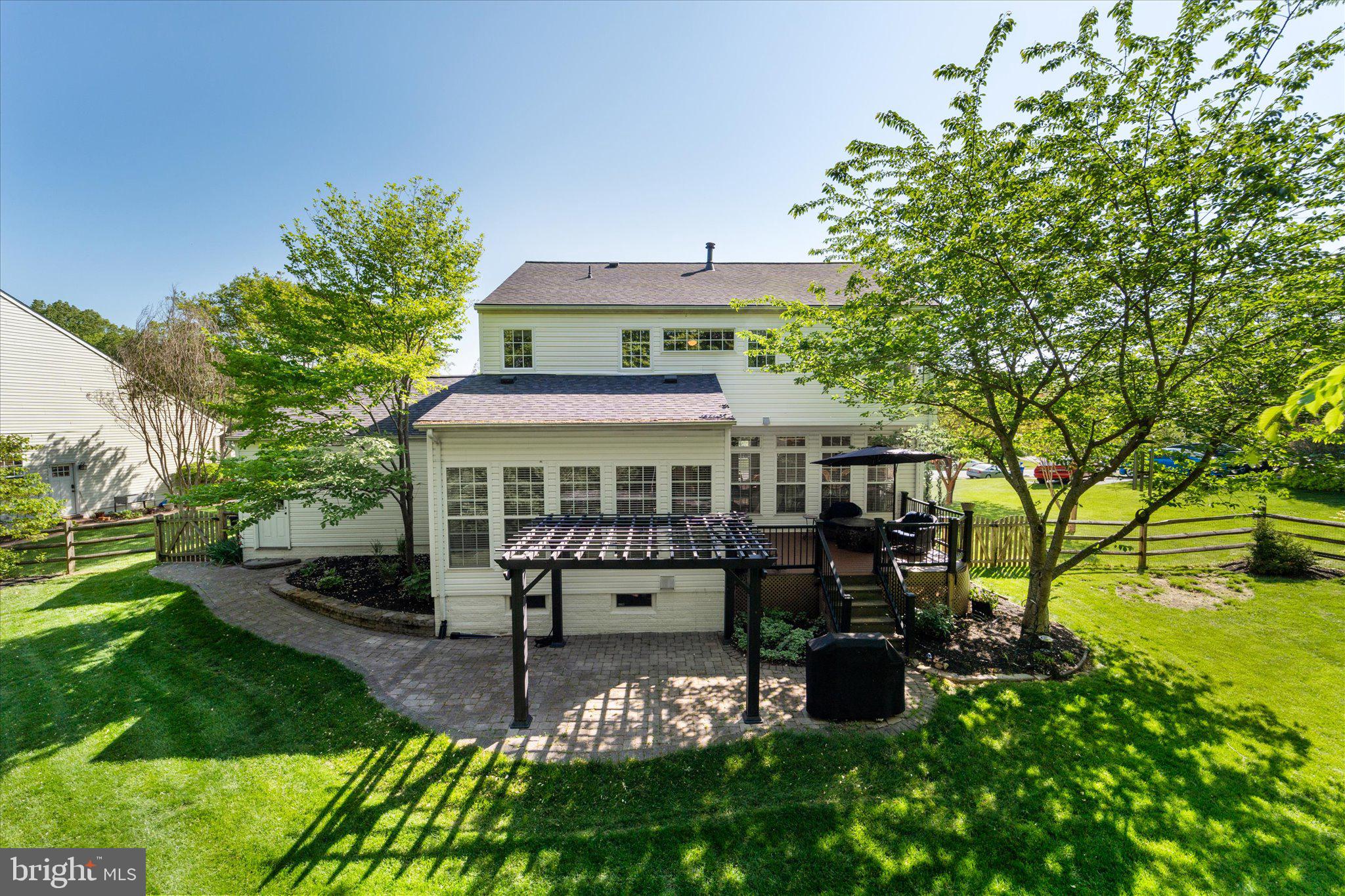 MEADOWBROOK WOODS - Residential