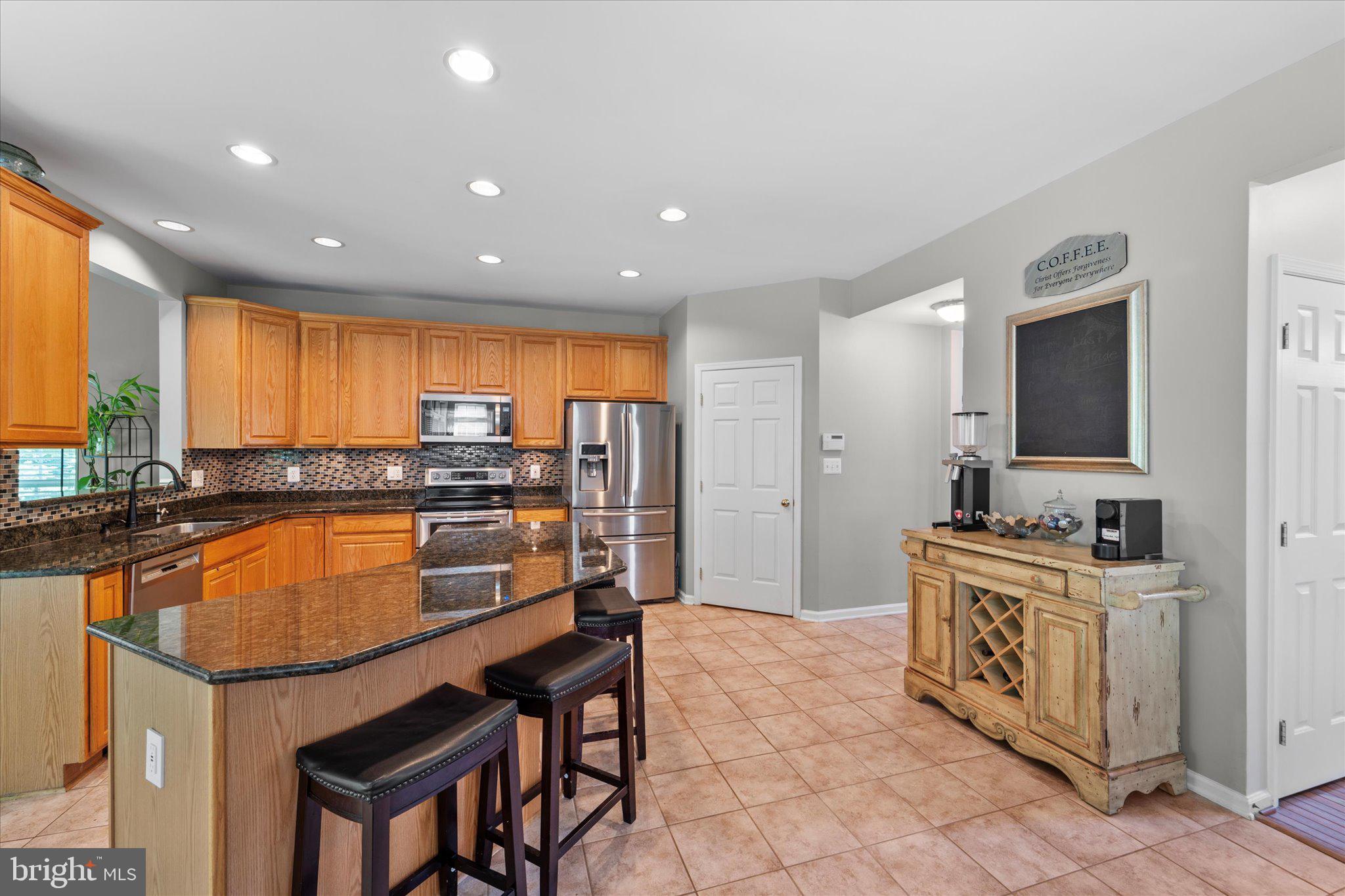 MEADOWBROOK WOODS - Residential