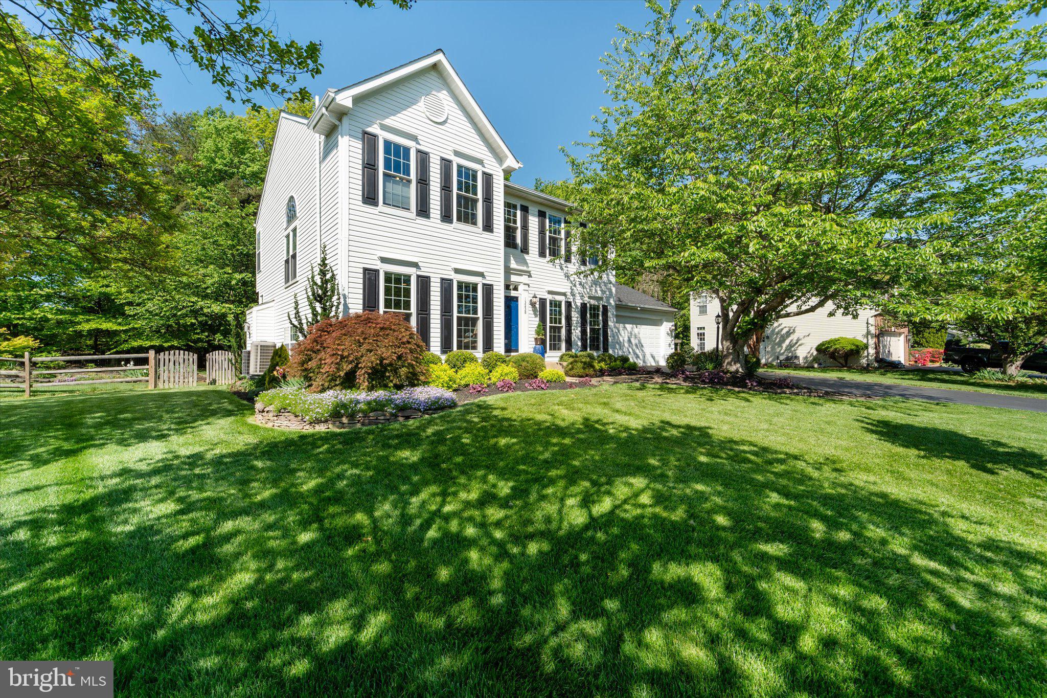 MEADOWBROOK WOODS - Residential