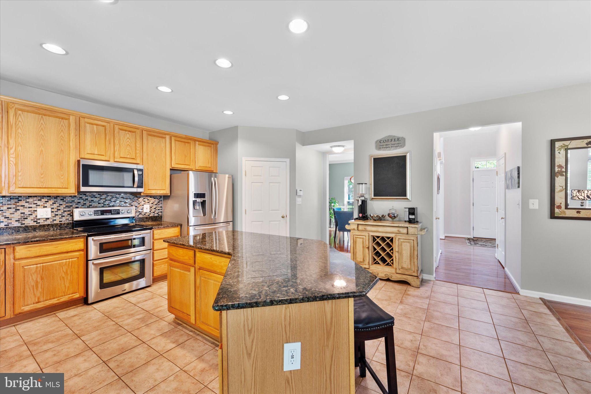 MEADOWBROOK WOODS - Residential