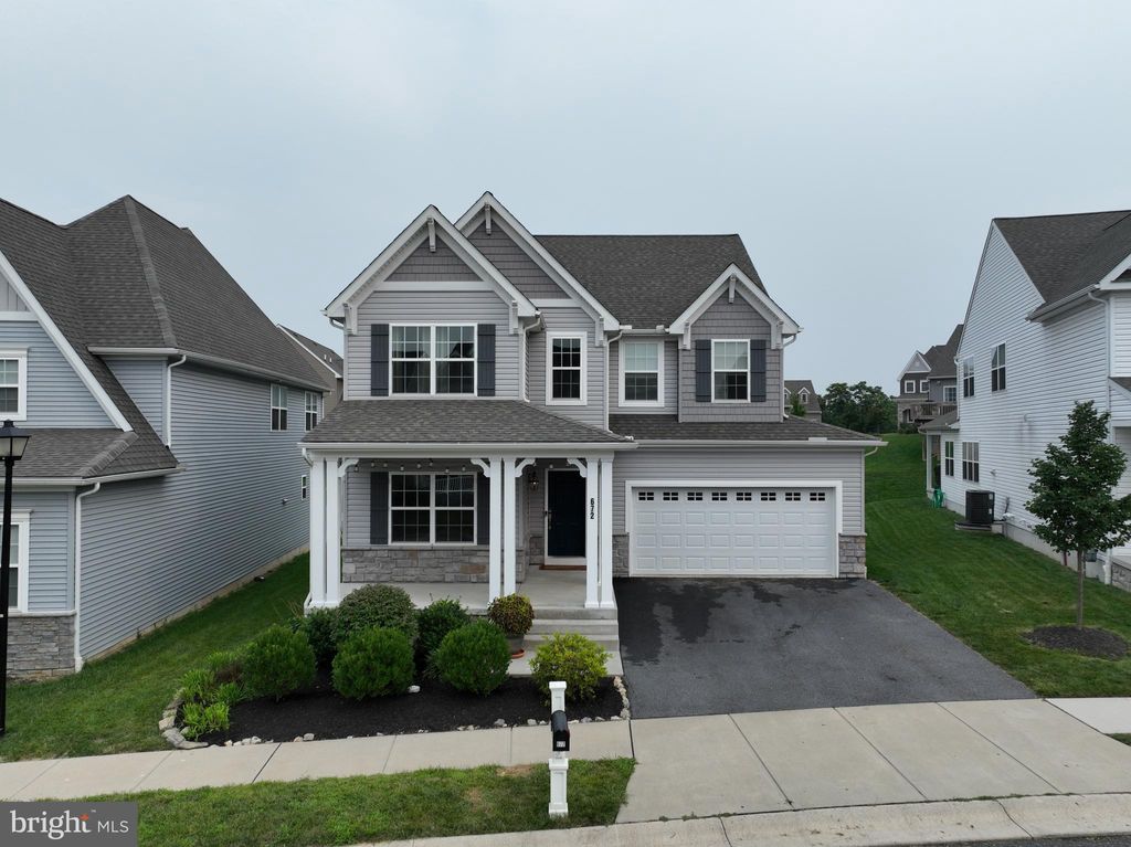 Photo of 672 Stockdale Drive, LANCASTER, PA 17601 (MLS # PALA2083374)