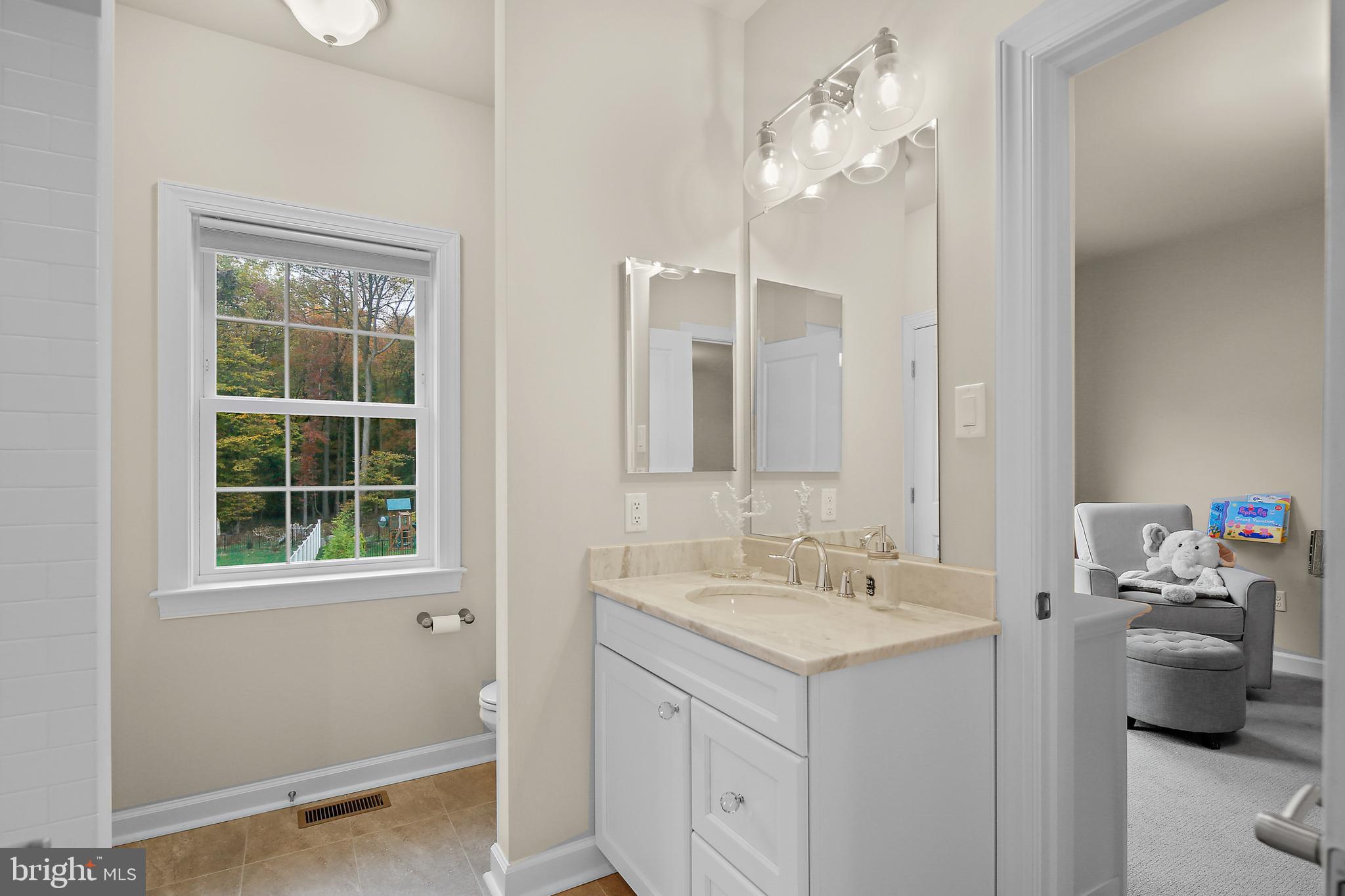 GROVEMONT OVERLOOK - Residential