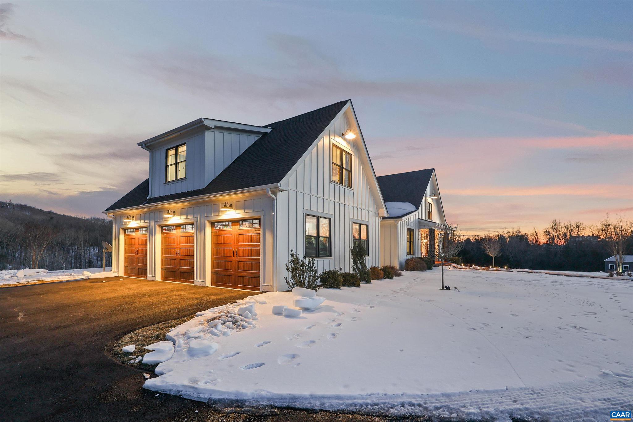 5797 ADVANCE MILLS RD