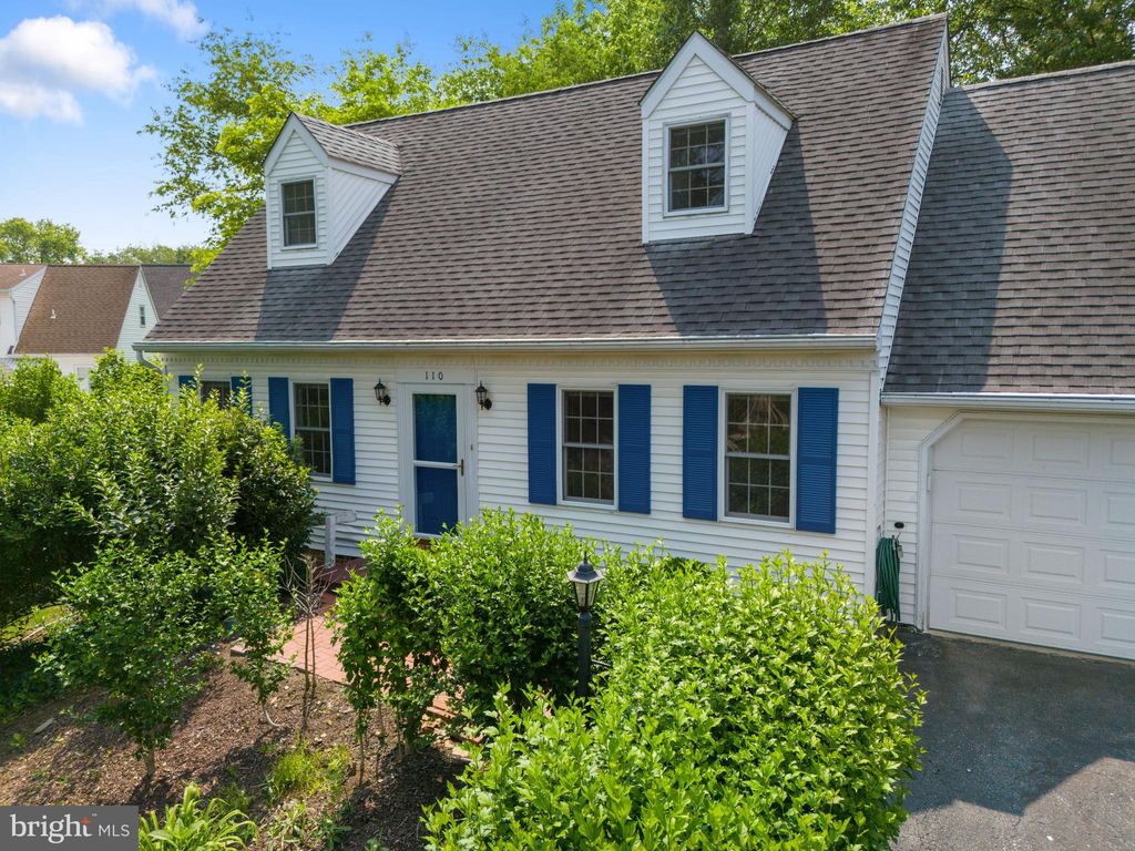 Photo of 110 Hampden Drive, MOUNTVILLE, PA 17554 (MLS # PALA2070778)