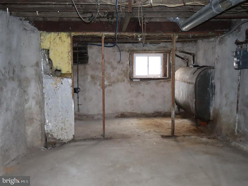 WEST PHILADELPHIA - Residential