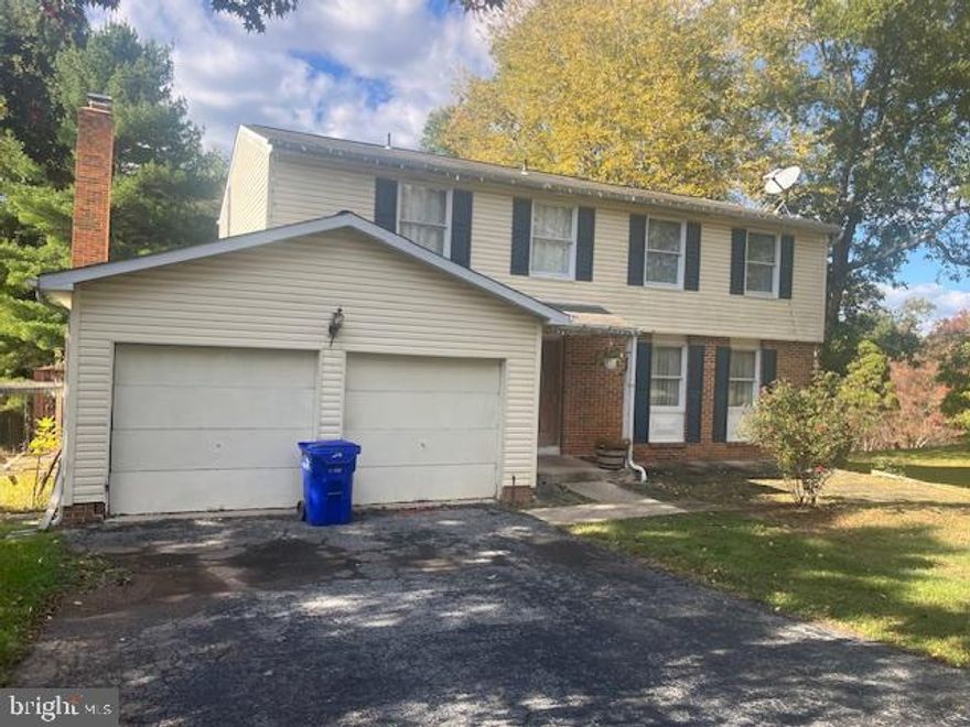 Pleas remove your shoes  at the door. This 5 bedrooms and 2.5 bathrooms Colonial House is siting on 1.07 acres. In a great and quit location . Great neighborhood 
The  house needs a TCL but in great conditions. The owner will be taking the best and highest offer. 
 selling in AS IS conditions .
Well pup was replaced a bout 3 years ago and septic tank just cleaned last year. 
Interested buyer must be accompany with your agent at the time of the sowing