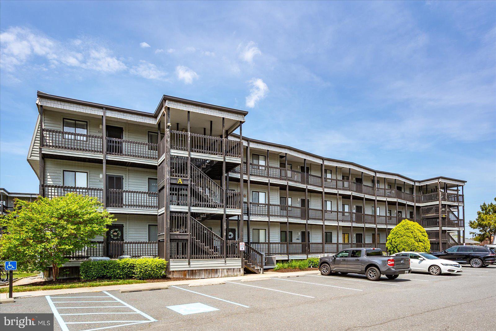 CAINE KEYS II - Residential