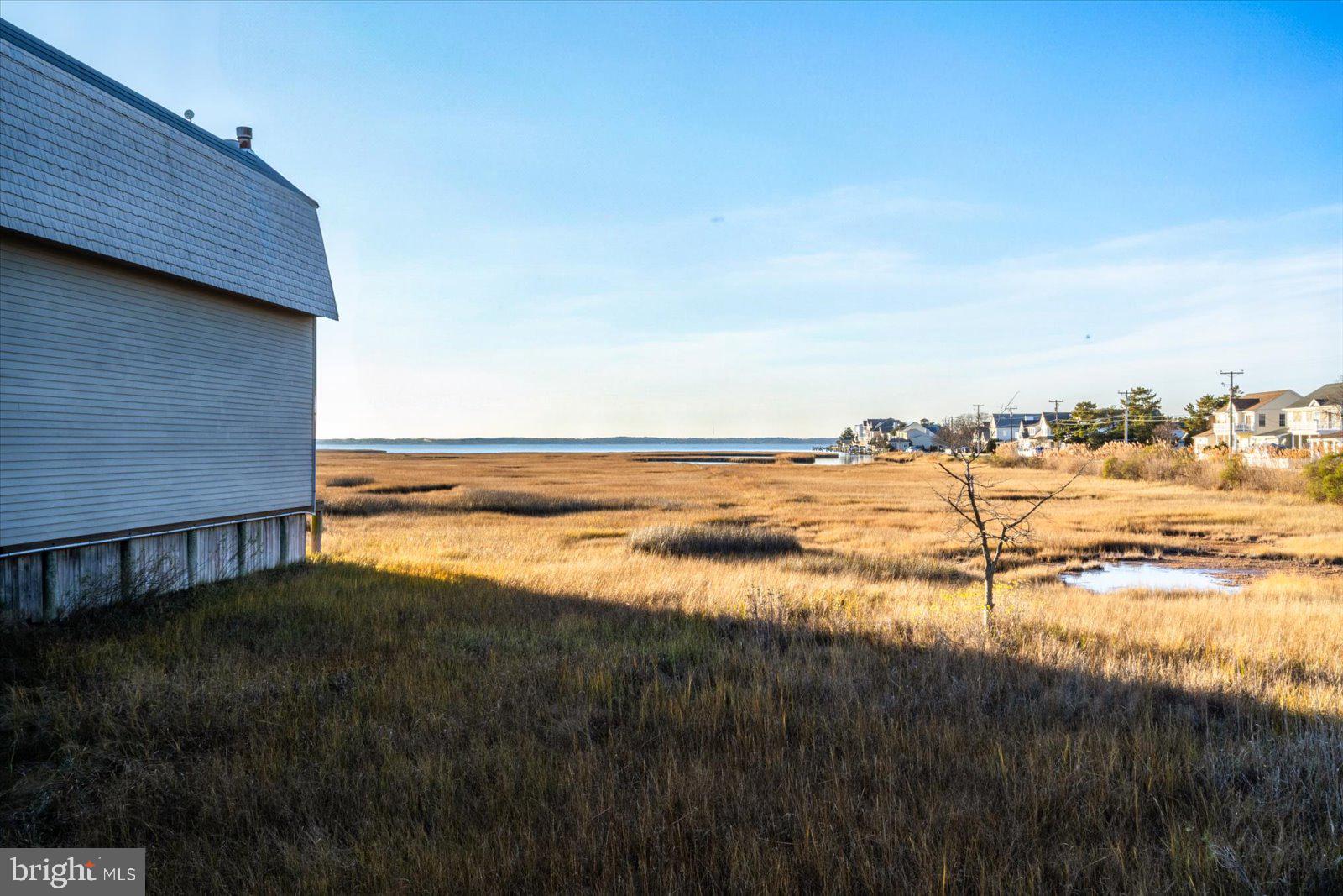 CAINE KEYS II - Residential