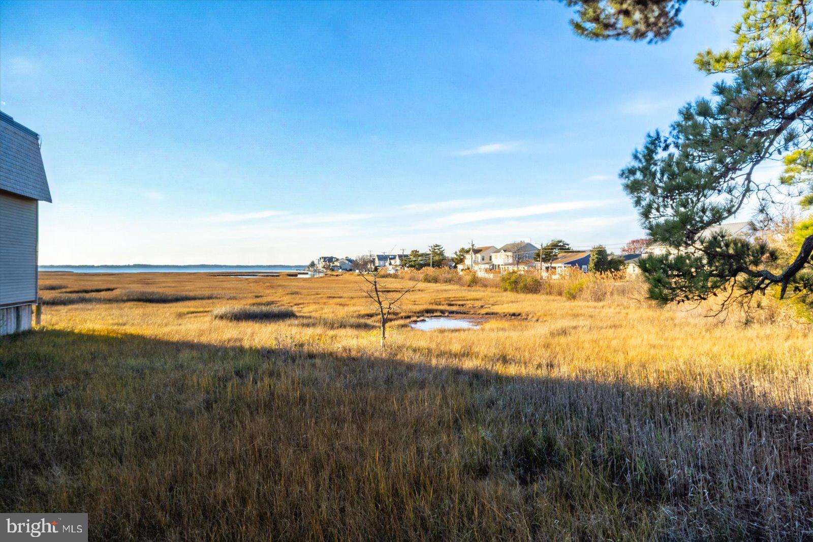 CAINE KEYS II - Residential