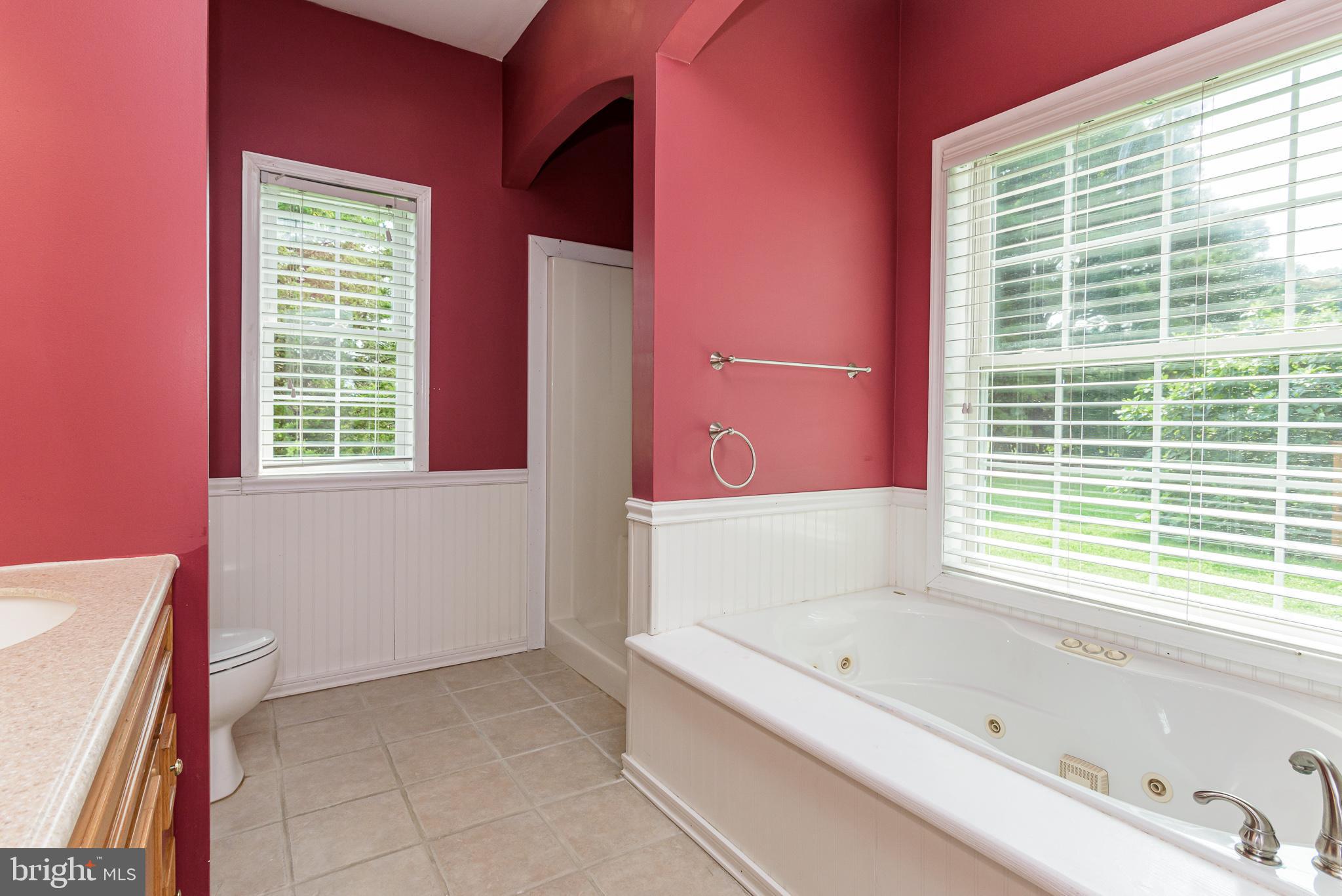 CAPTAIN'S COVE - Residential