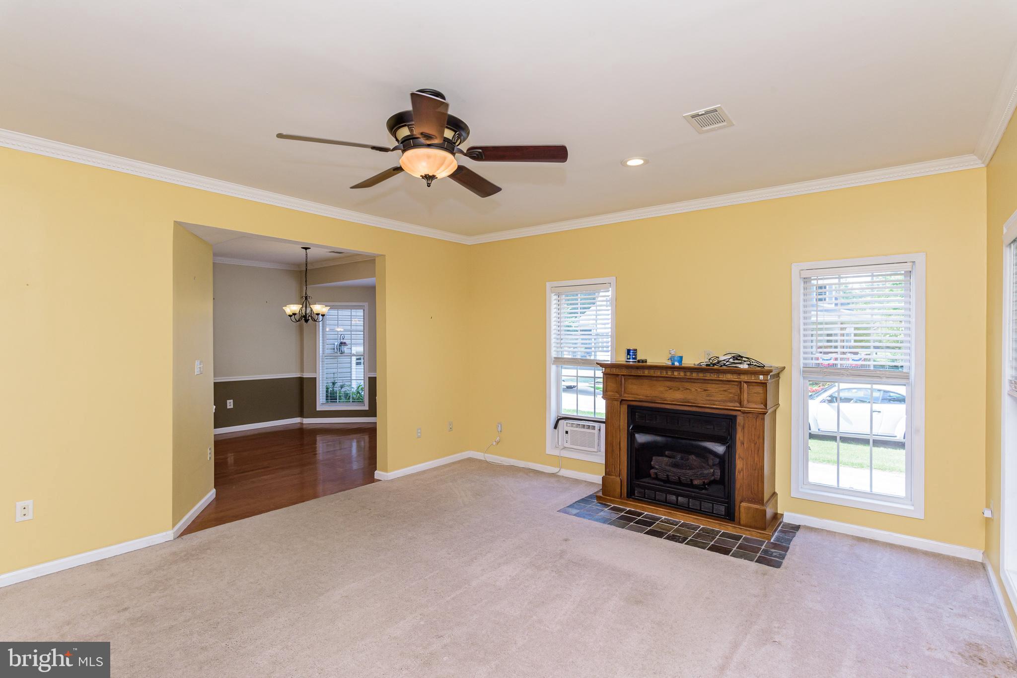 CAPTAIN'S COVE - Residential