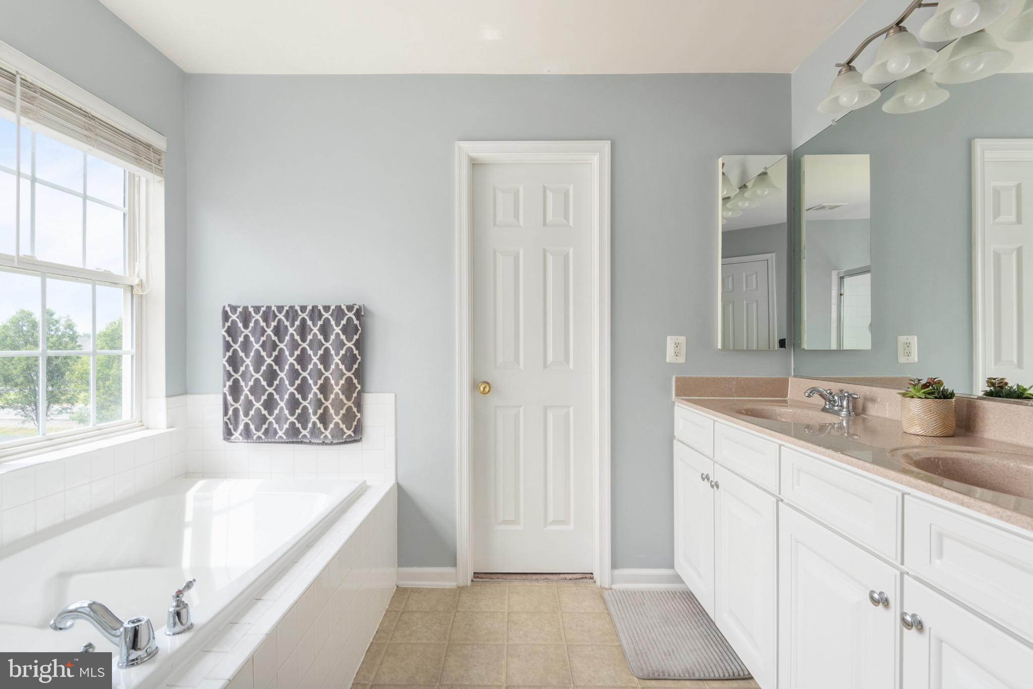 LEES PARKE - Residential