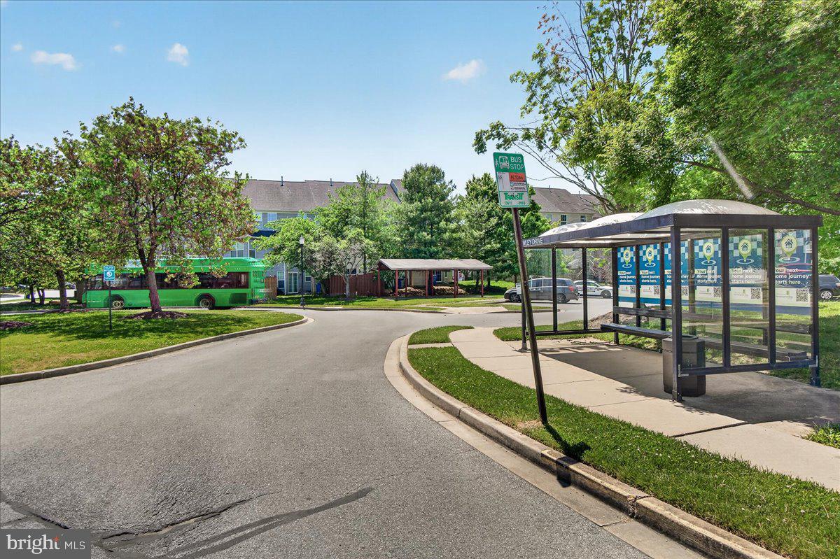 BALLENGER CREEK CENTER POND - Residential