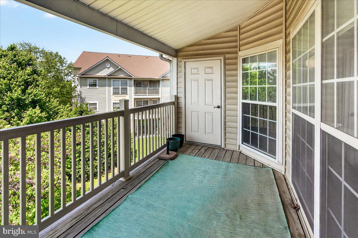 BALLENGER CREEK CENTER POND - Residential