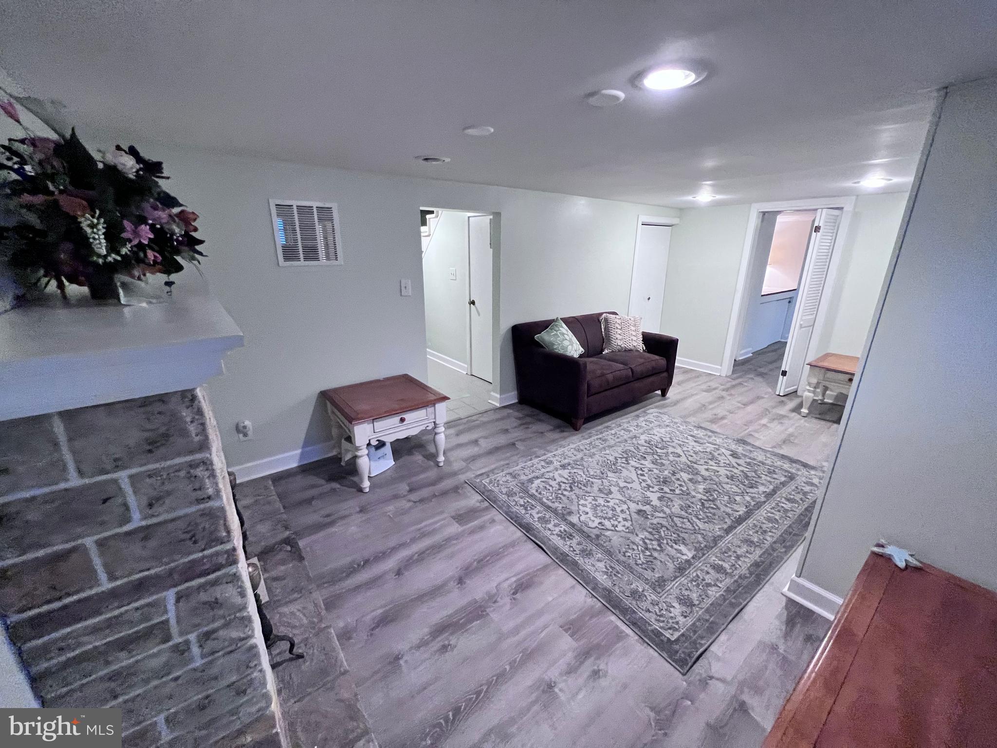 BALTIMORE HIGHLANDS - Residential