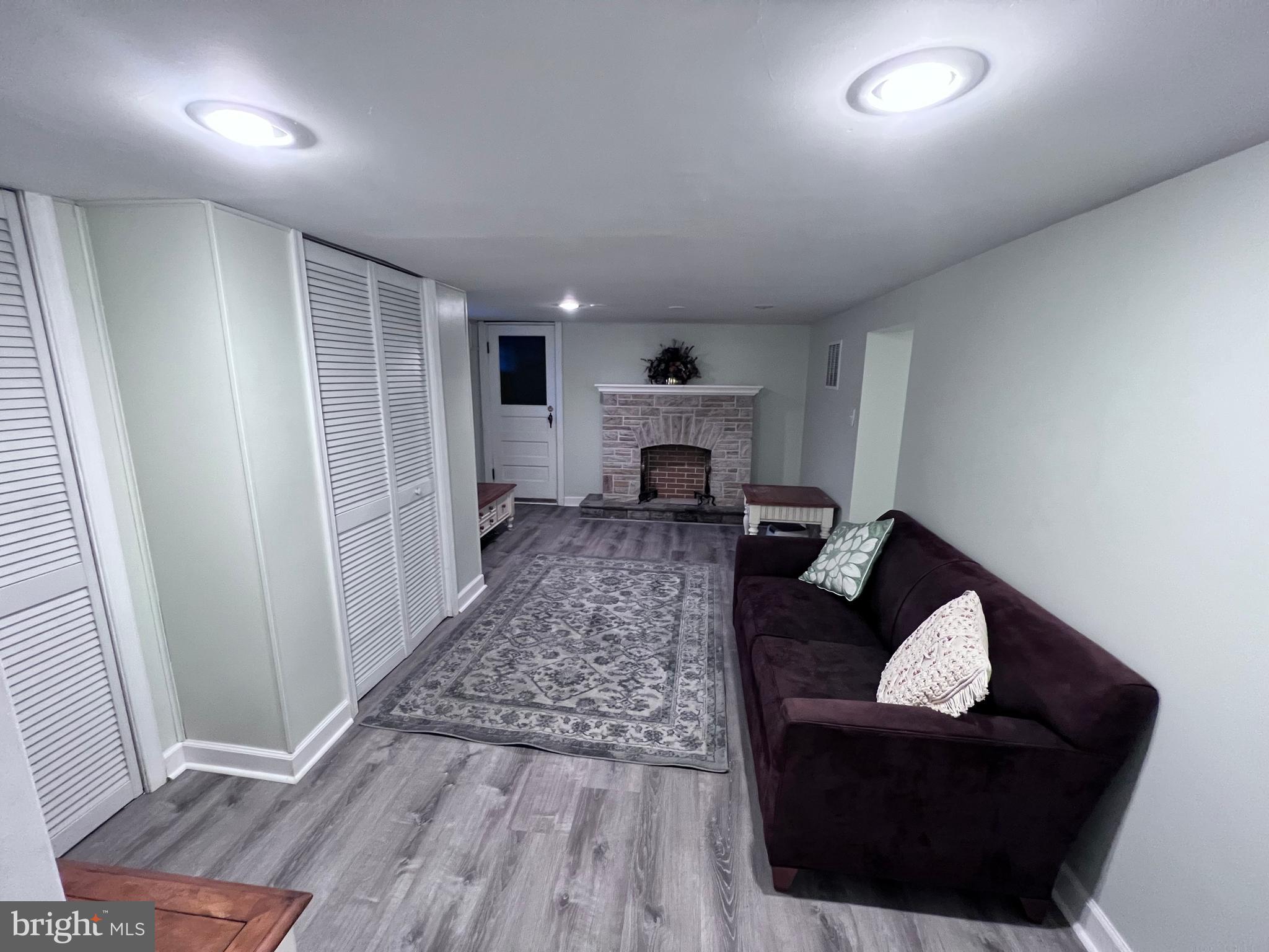 BALTIMORE HIGHLANDS - Residential