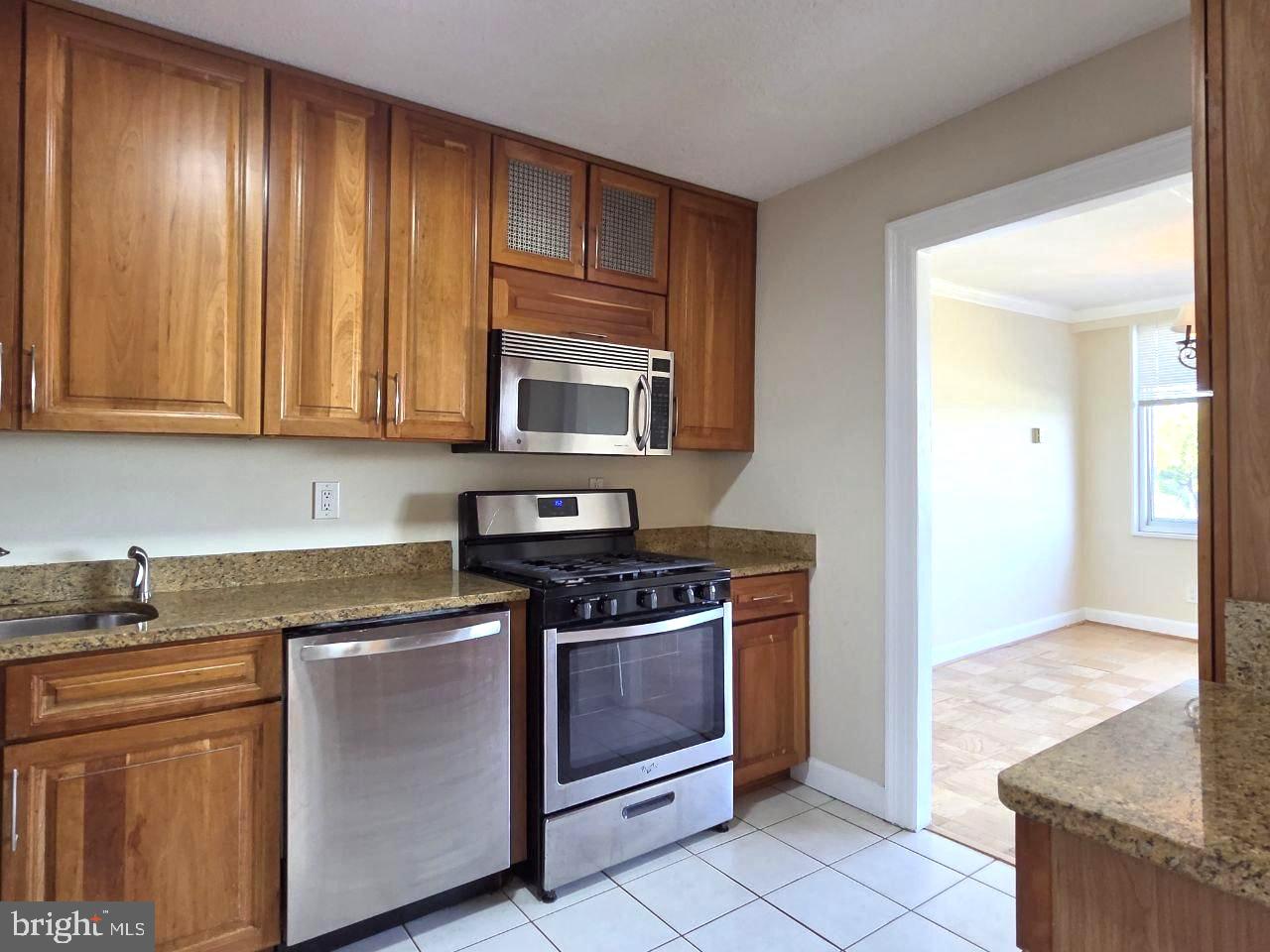 11801 ROCKVILLE PIKE 814