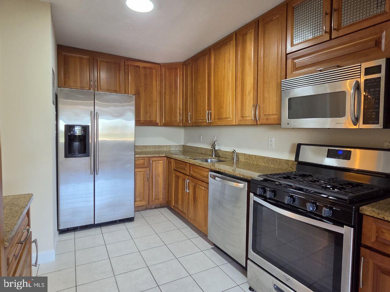 11801 ROCKVILLE PIKE 814