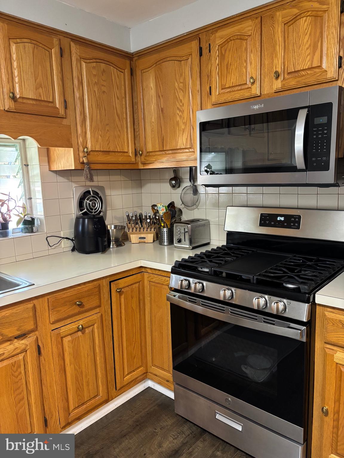 8942 BLUE GRASS ROAD