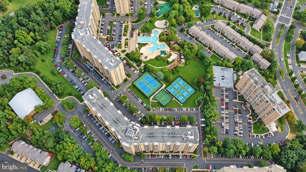 307 YOAKUM PKWY APT 301, ALEXANDRIA, VA 22304 - Image 2beab8accda23cf2c9bfc62f73edb6a9/2682056956