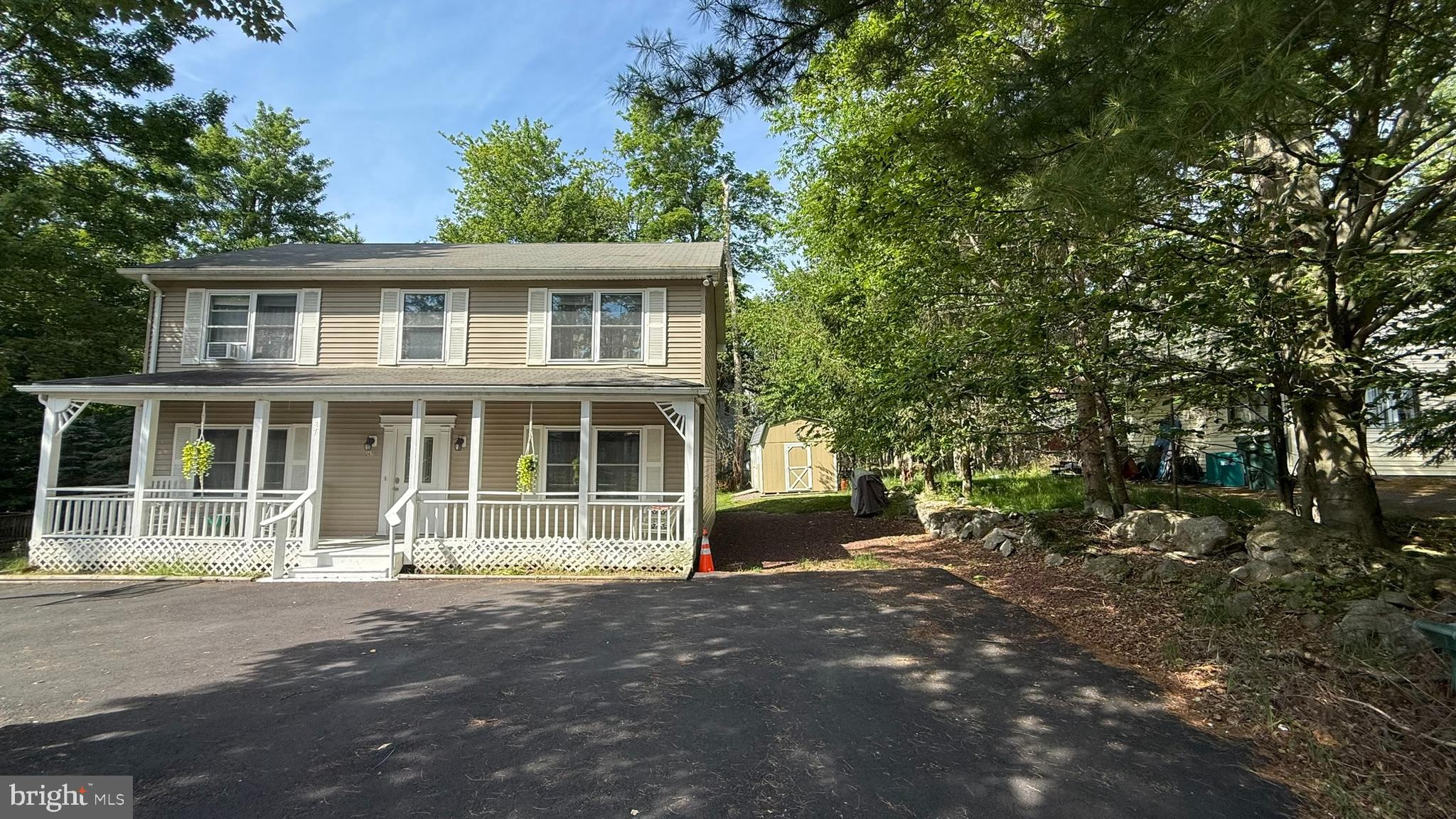1140 COUNTRY PLACE DRIVE