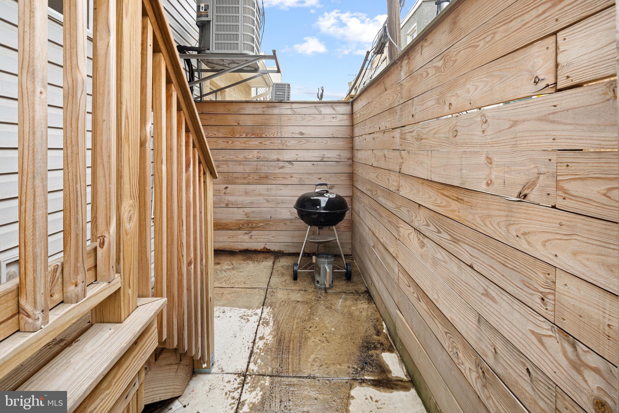 POINT BREEZE - Residential