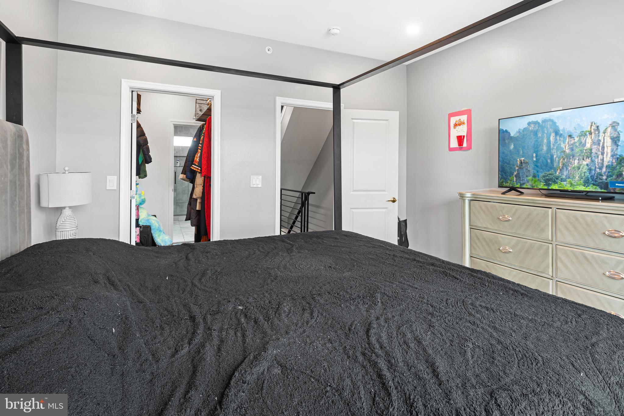 POINT BREEZE - Residential