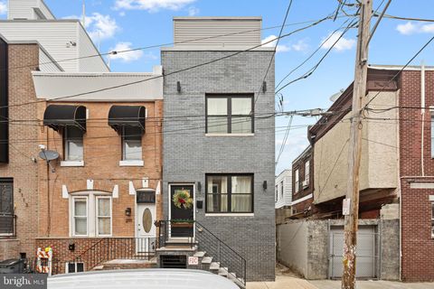 Townhouse For Sale - 2109 Pierce Street<br/> PHILADELPHIA, PA 19145
