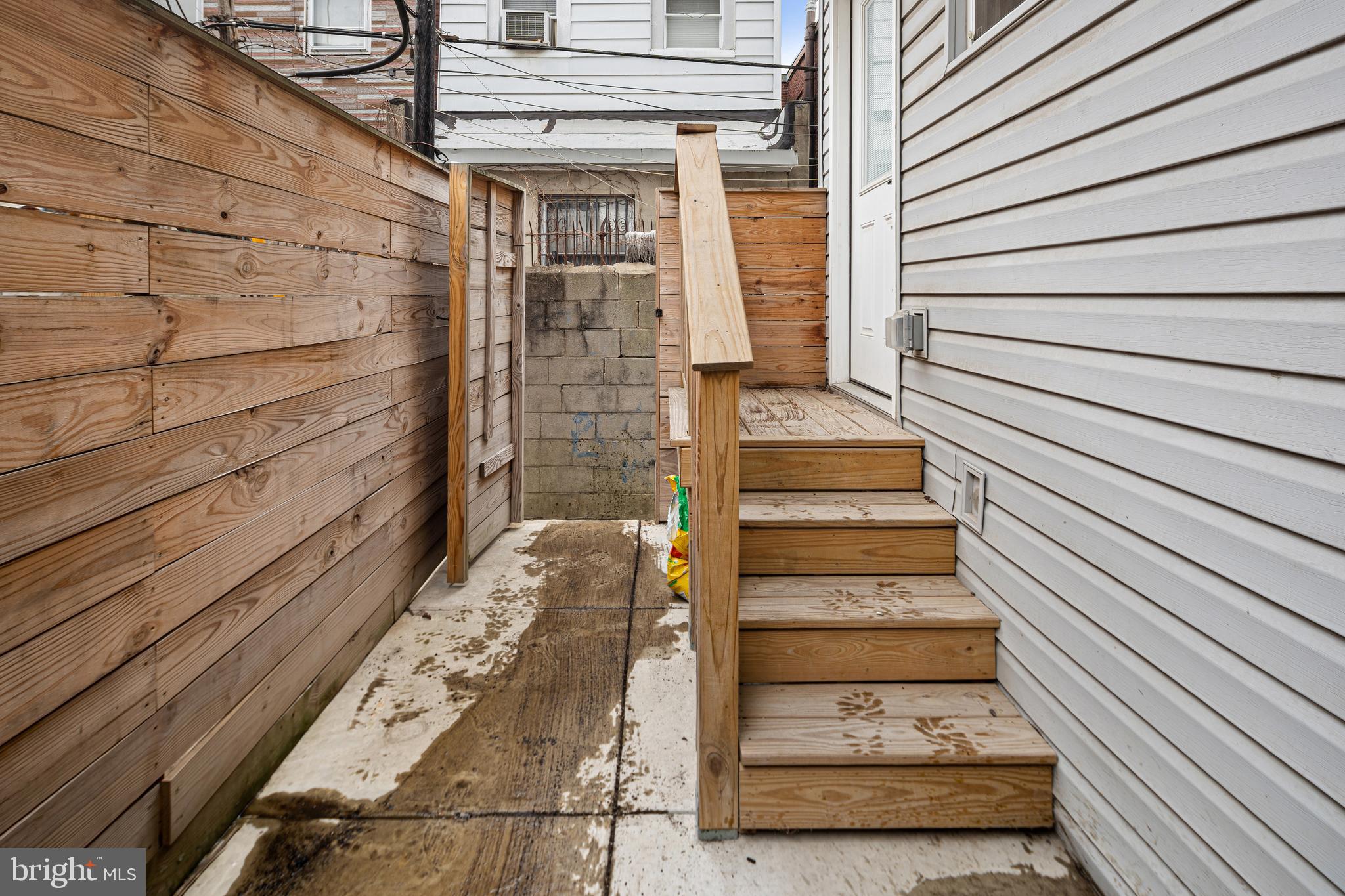 POINT BREEZE - Residential