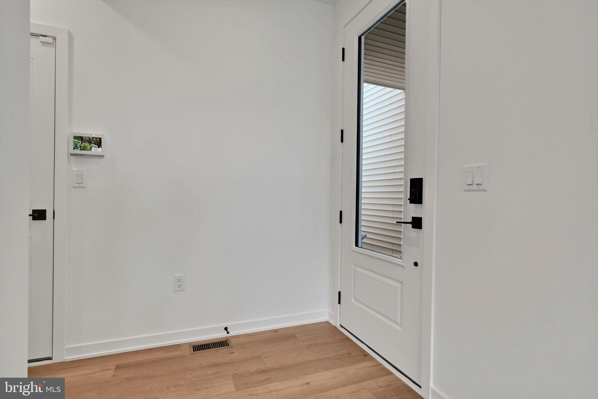 112 CAMRYN COURT