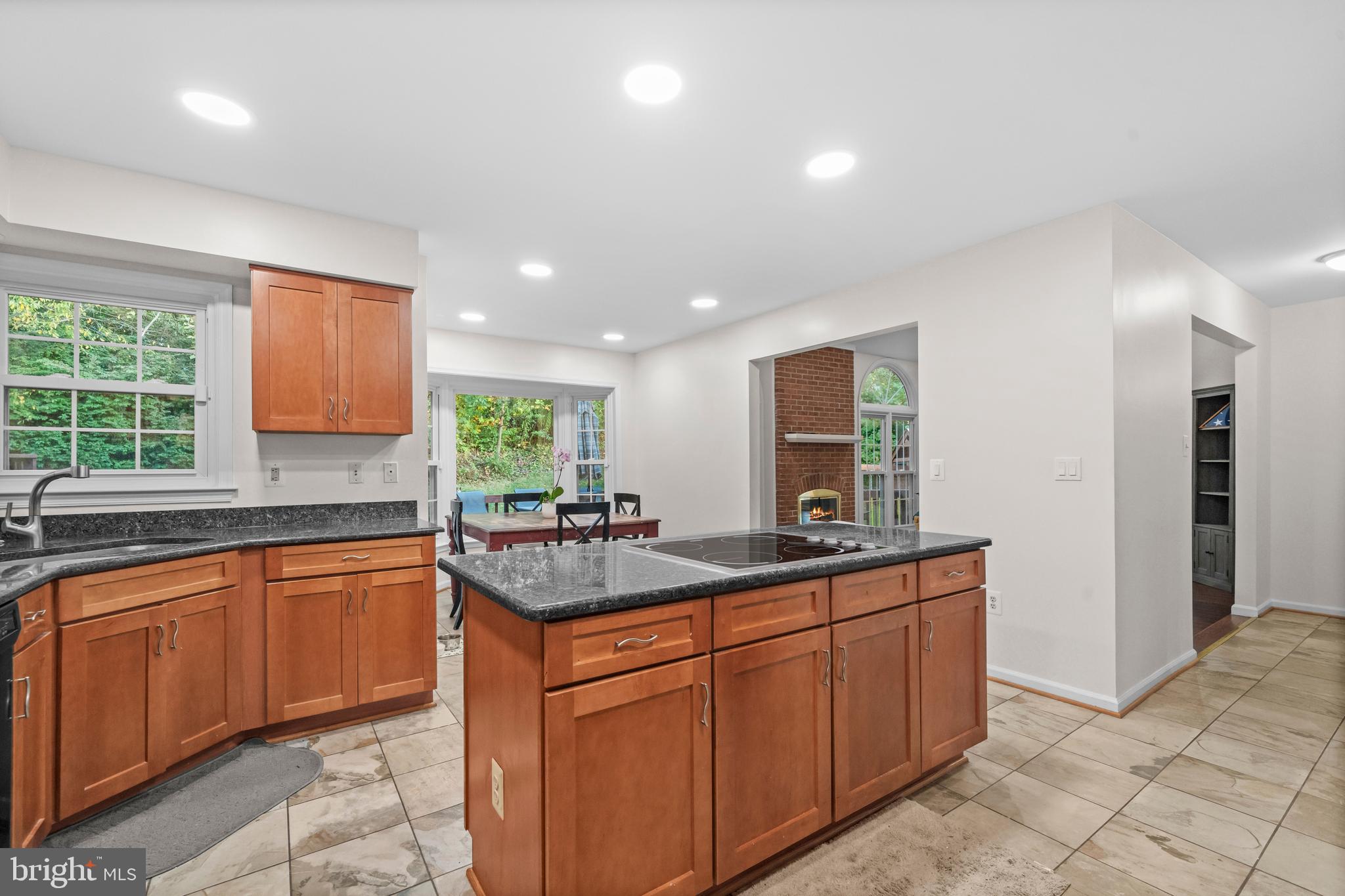 SHAKER WOODS - Residential