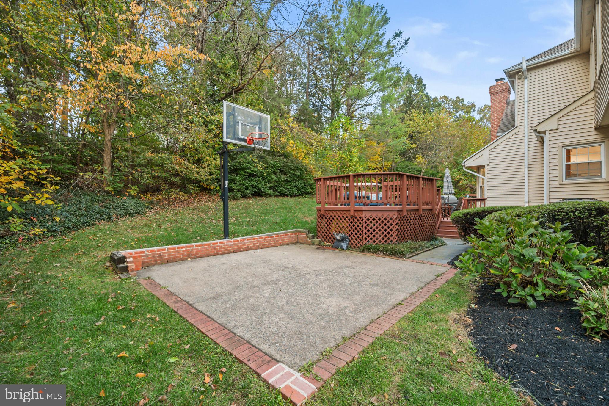 SHAKER WOODS - Residential