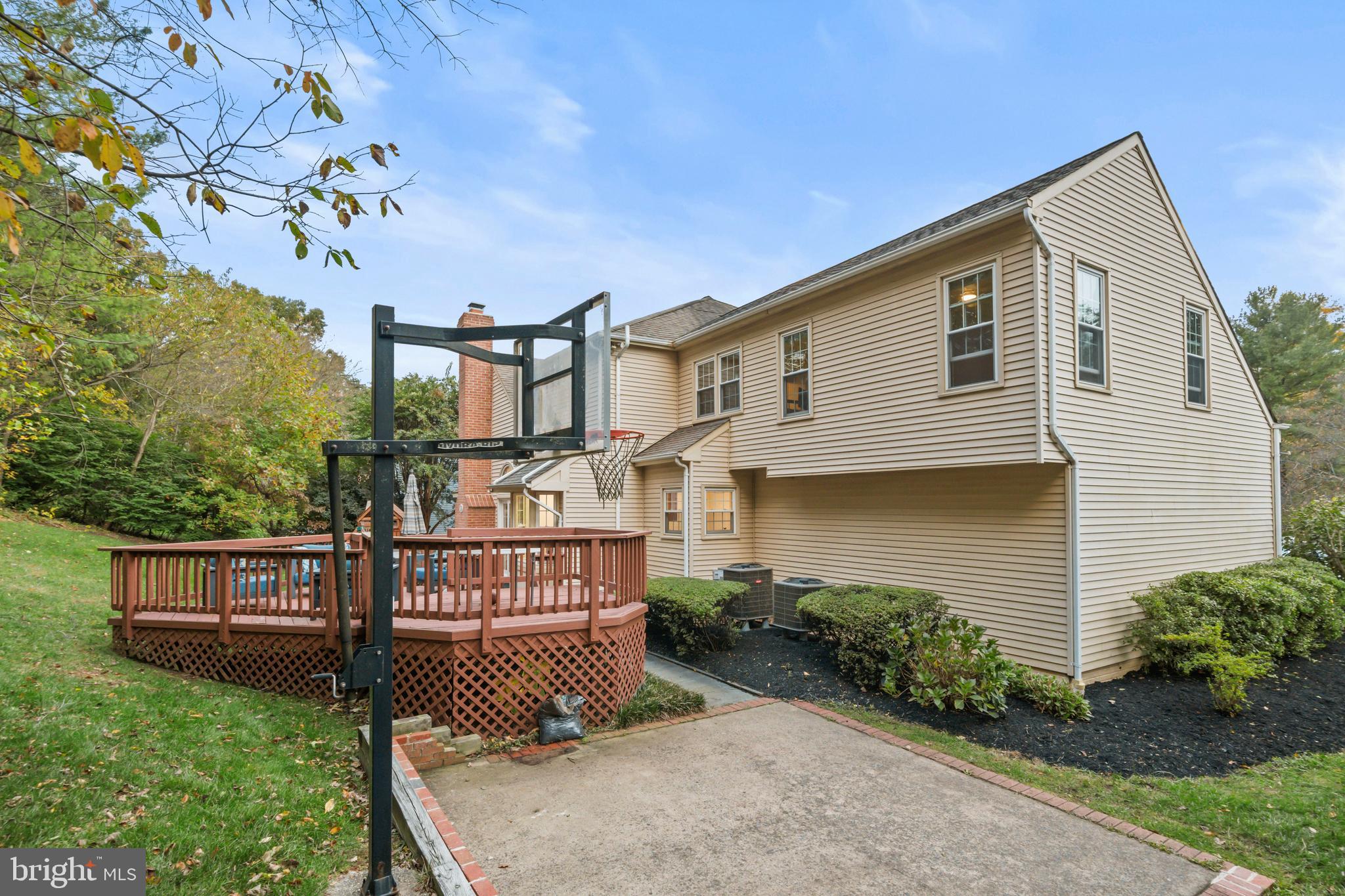 SHAKER WOODS - Residential