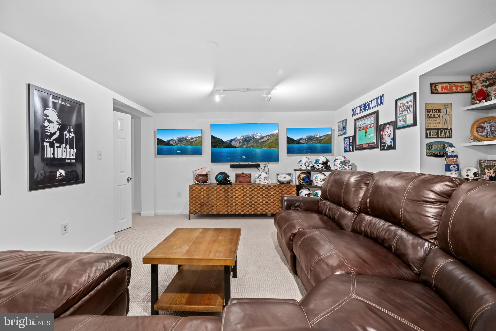 SHAKER WOODS - Residential