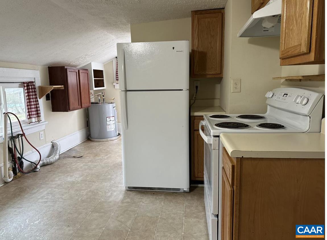 UNKNOWN - Residential Lease