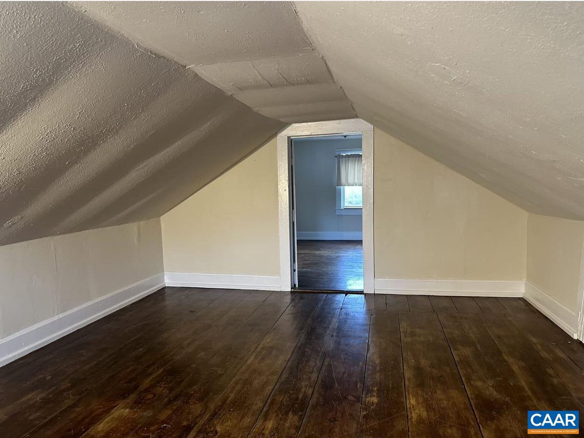 UNKNOWN - Residential Lease