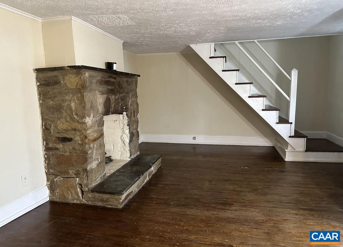 UNKNOWN - Residential Lease