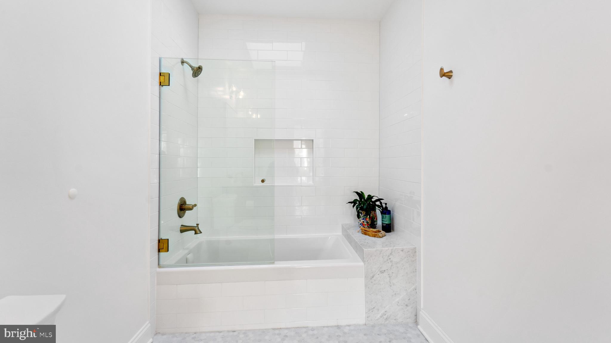 CANTON - Residential Lease