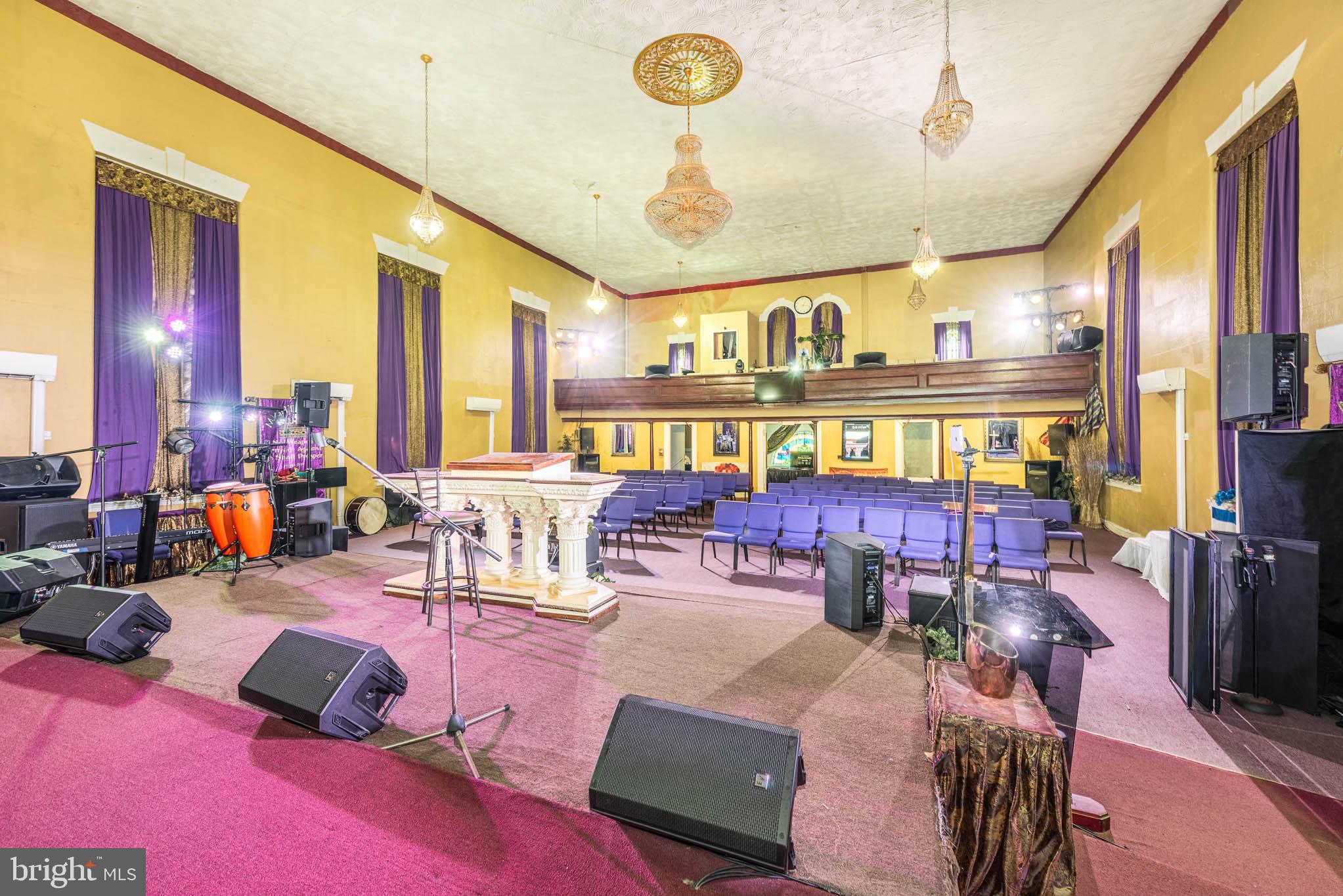 WASHINGTON VILLAGE - Commercial Sale