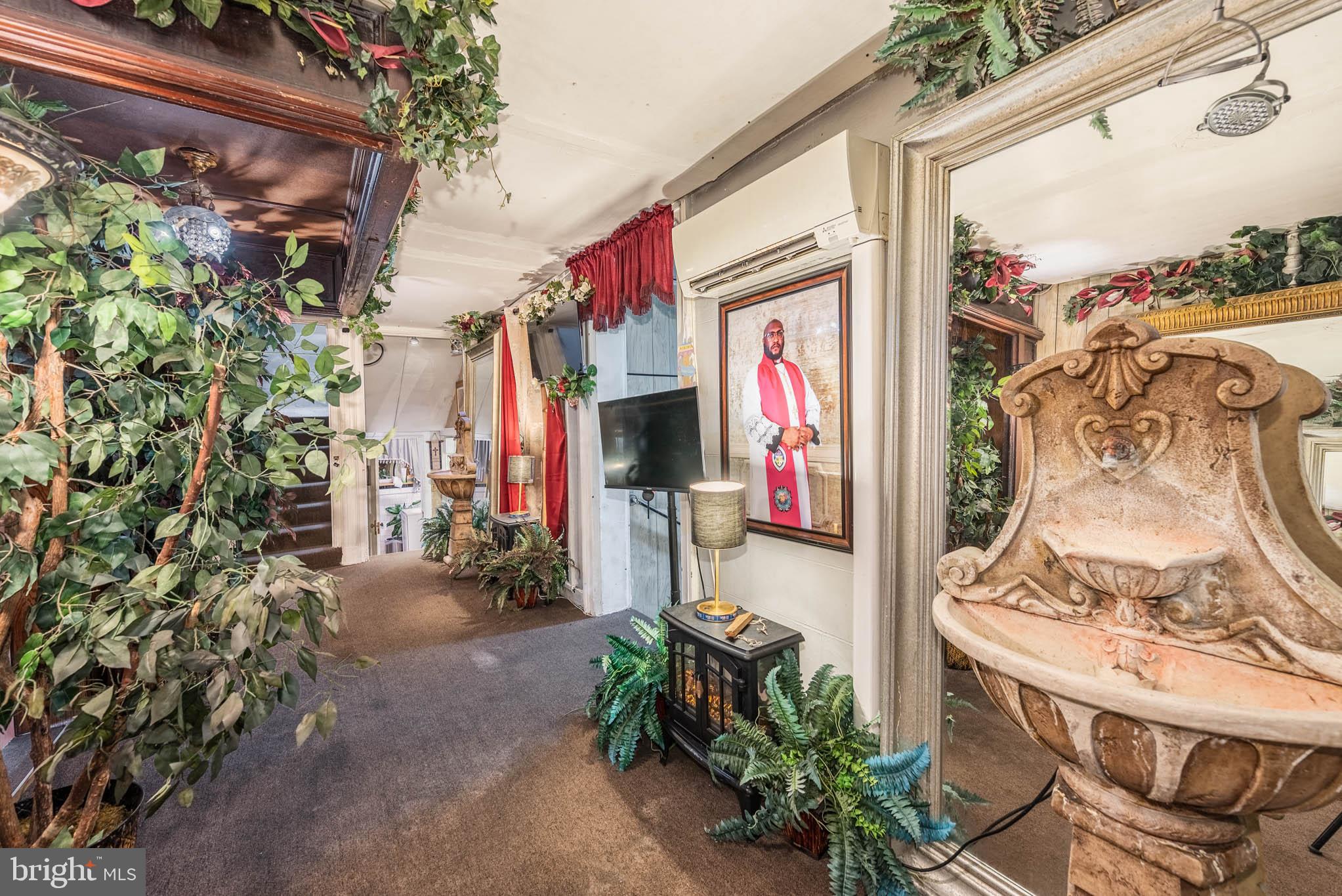 WASHINGTON VILLAGE - Commercial Sale