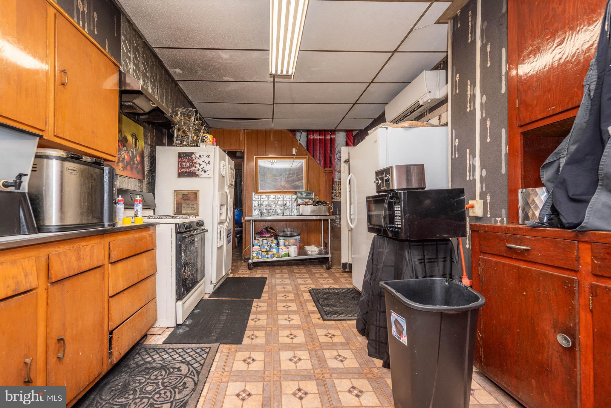 WASHINGTON VILLAGE - Commercial Sale