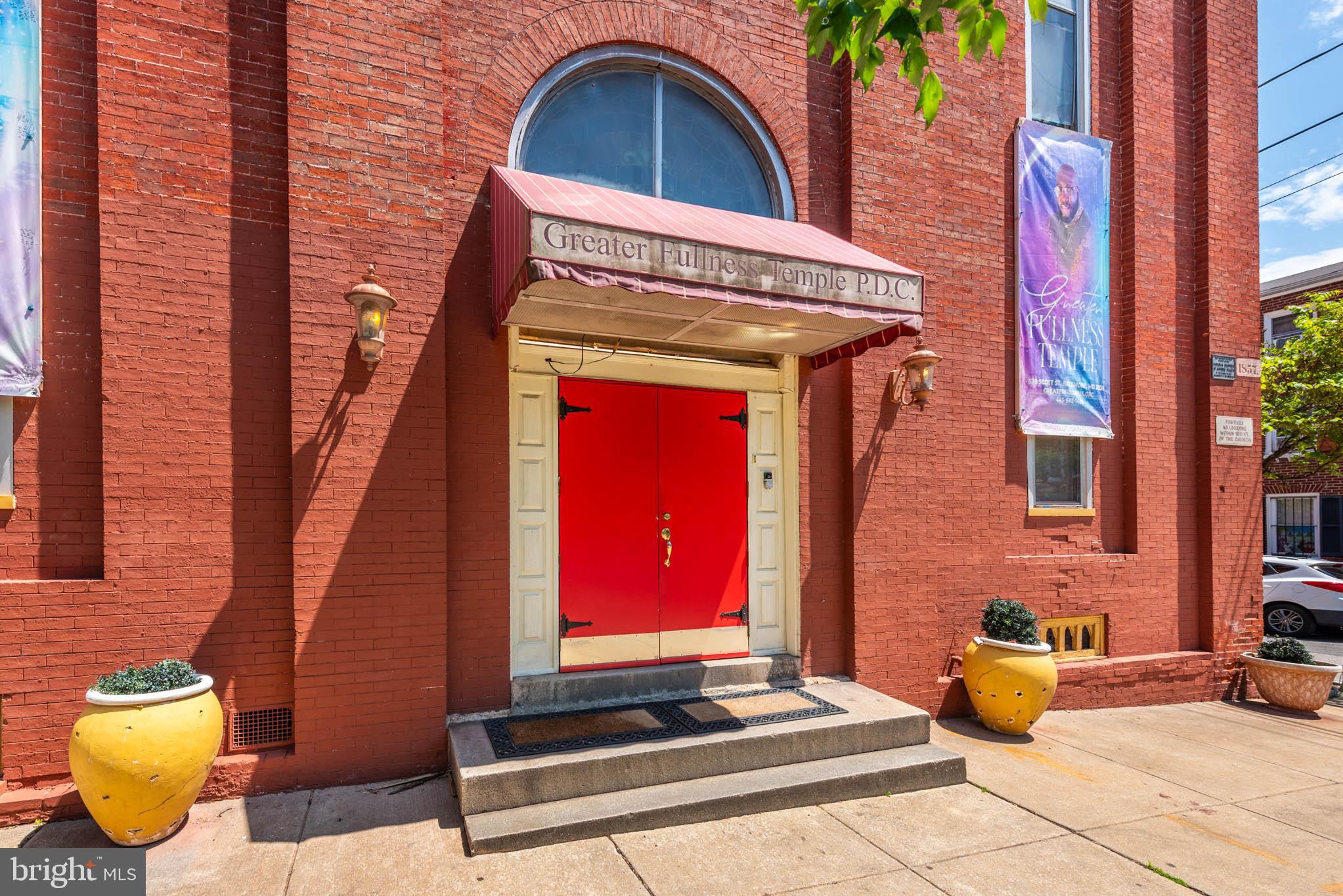 WASHINGTON VILLAGE - Commercial Sale