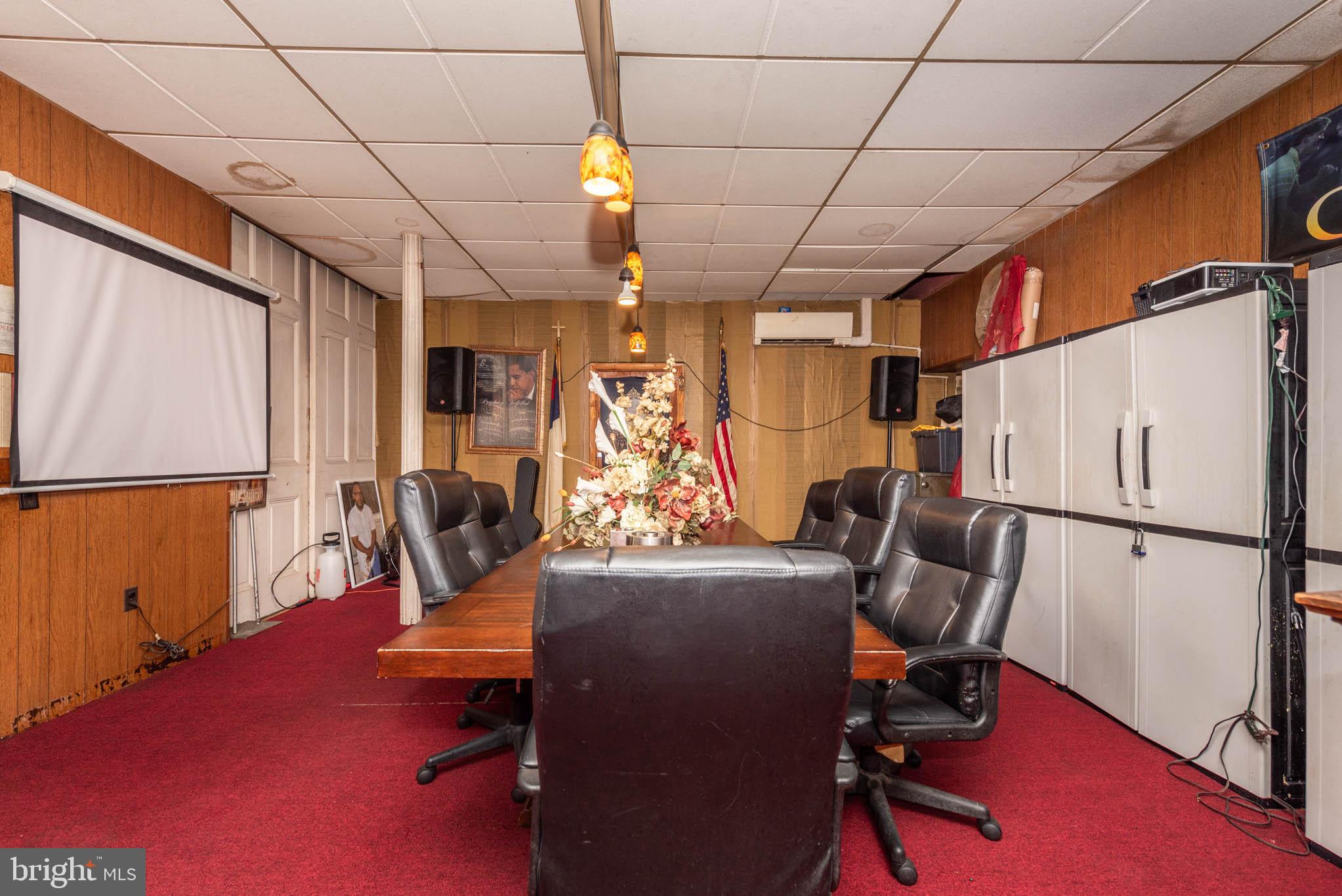 WASHINGTON VILLAGE - Commercial Sale