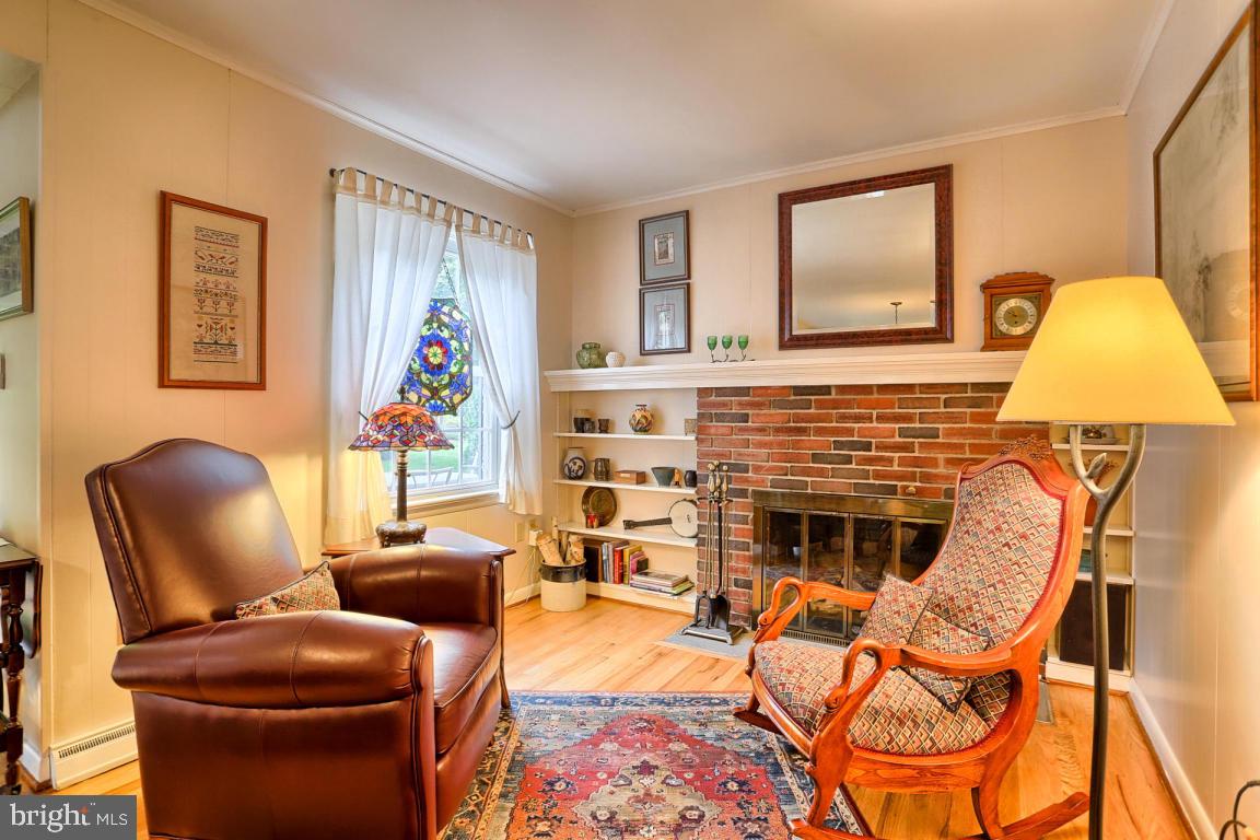 EAST PETERSBURG - Residential