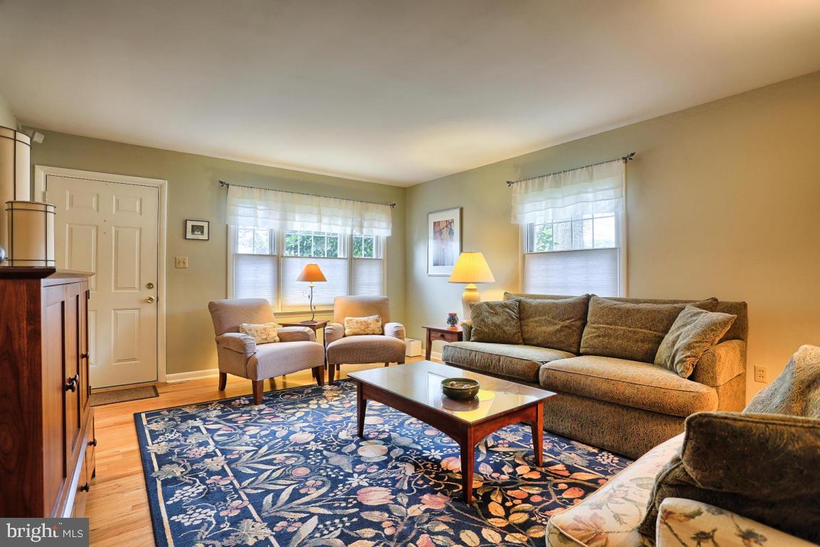 EAST PETERSBURG - Residential