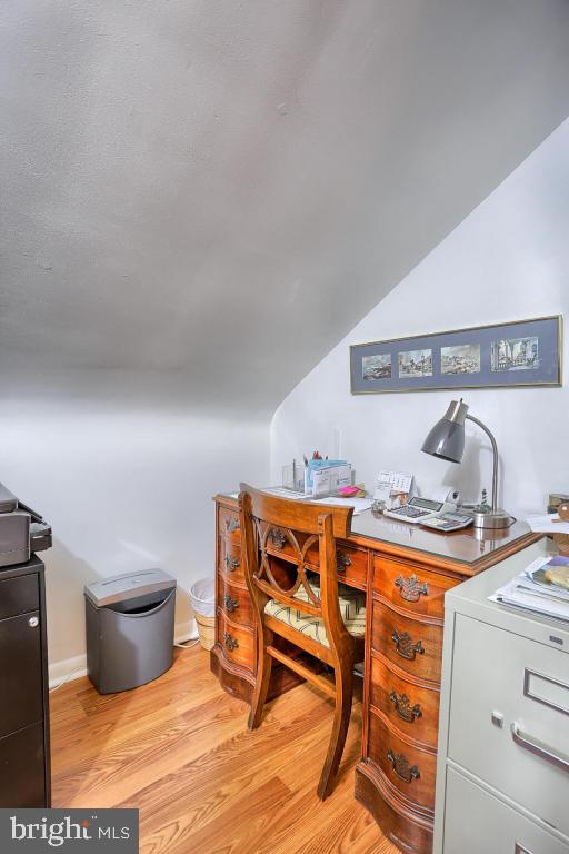 EAST PETERSBURG - Residential