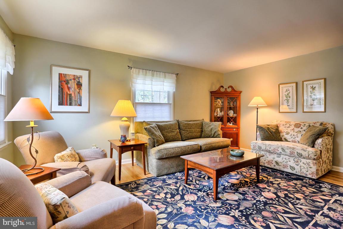 EAST PETERSBURG - Residential