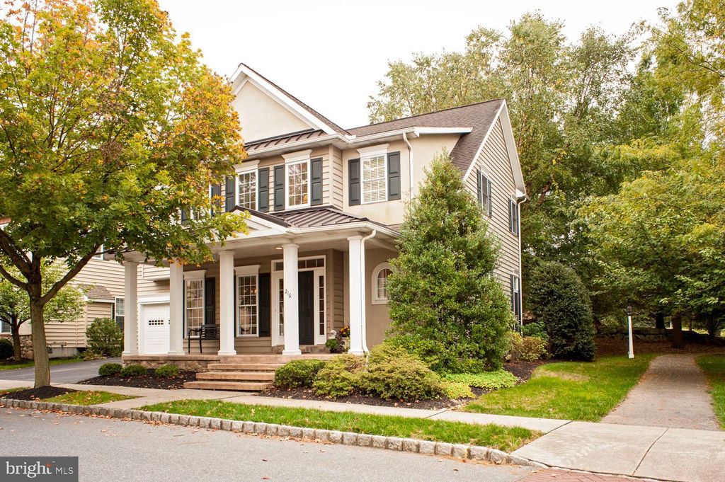 Photo of 216 Weatherfield Place, Lancaster, PA 17603 (MLS # PALA2041852)