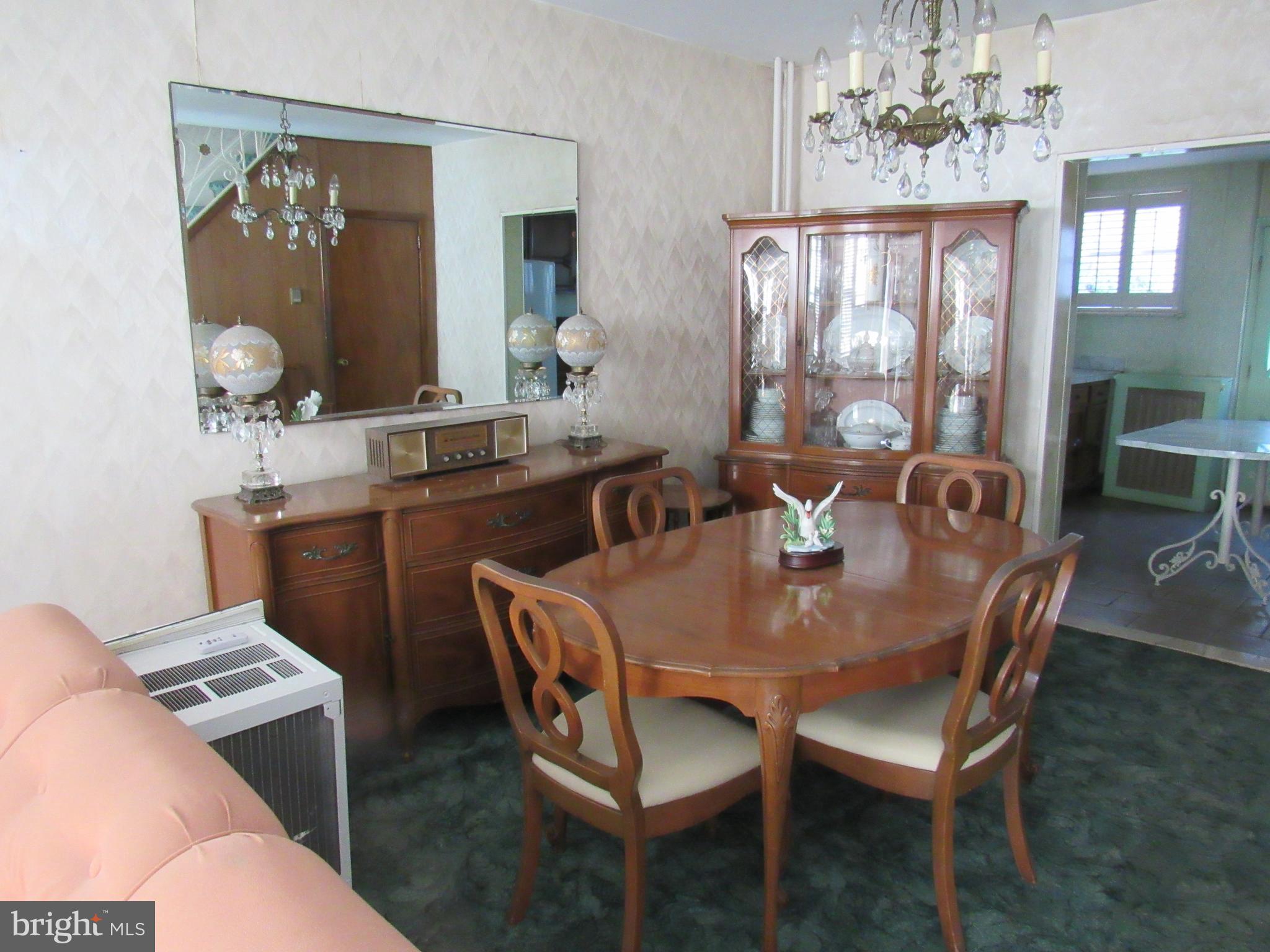 ITALIAN MARKET - Residential