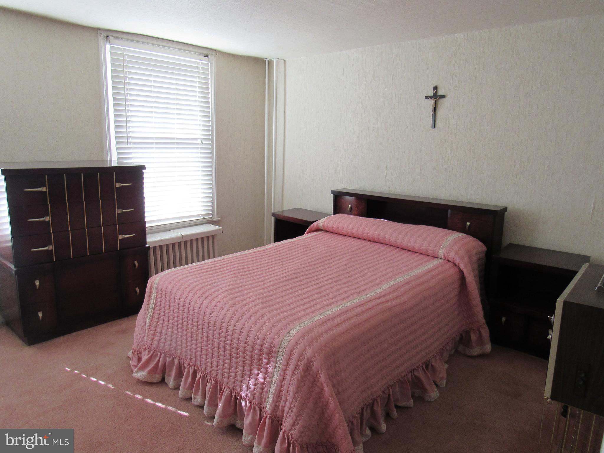 ITALIAN MARKET - Residential